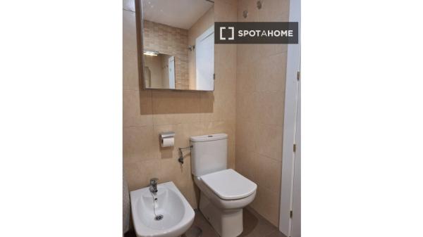 Piso en alquiler de 3 habitaciones en Plaza de Toros, Almería