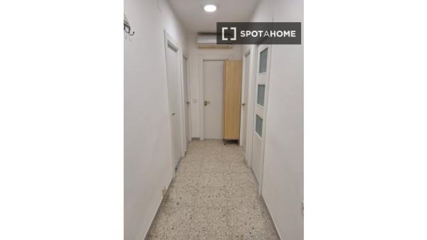 Piso en alquiler de 3 habitaciones en Plaza de Toros, Almería