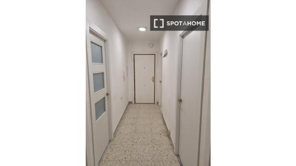 Piso en alquiler de 3 habitaciones en Plaza de Toros, Almería