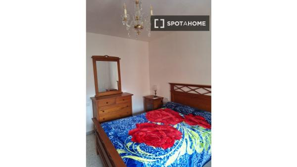 Piso en alquiler de 3 habitaciones en Plaza de Toros, Almería