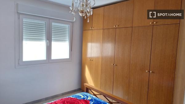 Piso en alquiler de 3 habitaciones en Plaza de Toros, Almería