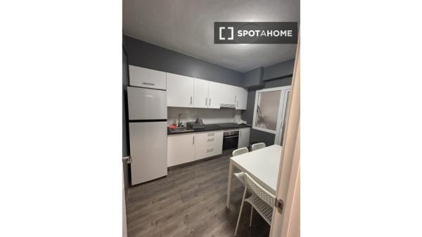 Apartamento de 3 dormitorios en Alicante