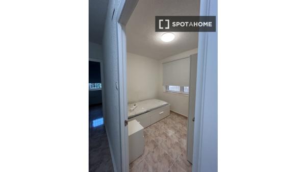Apartamento de 3 dormitorios en Alicante
