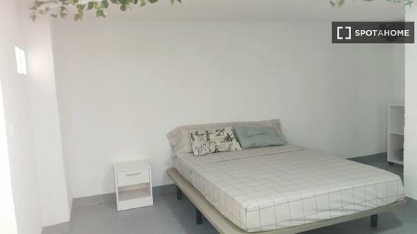 Estudio en alquiler en Torrevieja, Alicante