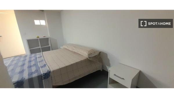 Estudio en alquiler en Torrevieja, Alicante