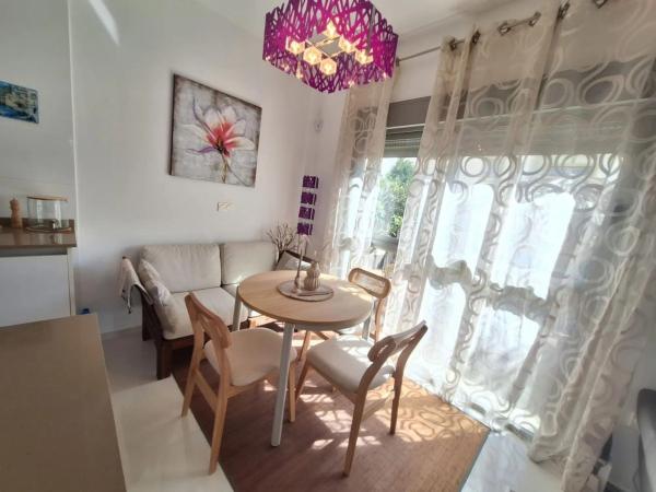 Chalet pareado en calle Alicante