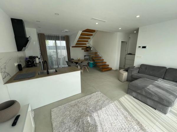 Casa independiente en calle Vicente Aleixandre