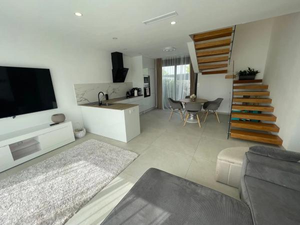 Casa independiente en calle Vicente Aleixandre