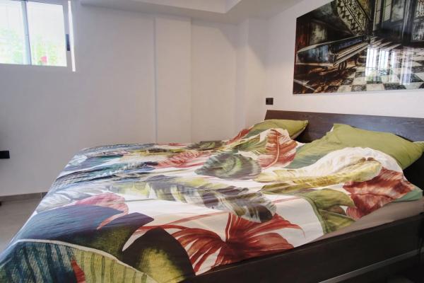 Chalet pareado en calle Pilar Miró