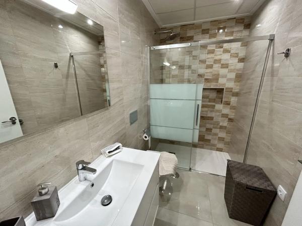 Chalet adosado en avenida de Zamora, 22