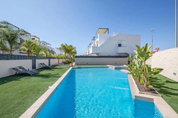 Chalet adosado en avenida de Zamora, 22