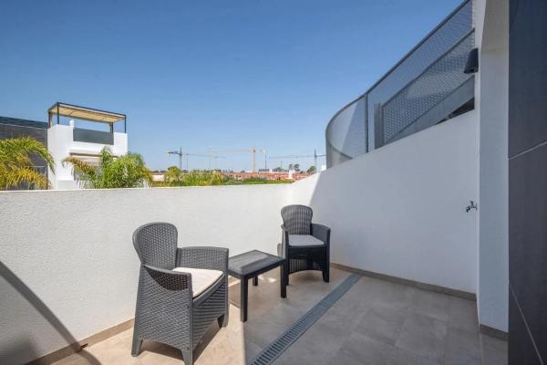 Chalet adosado en avenida de Zamora, 22