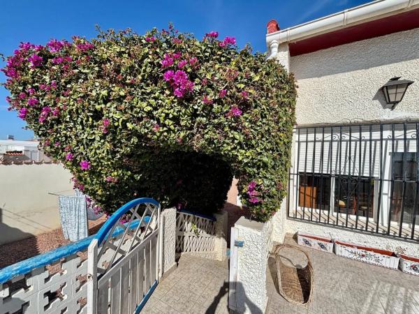 Chalet en calle Galicia, 22