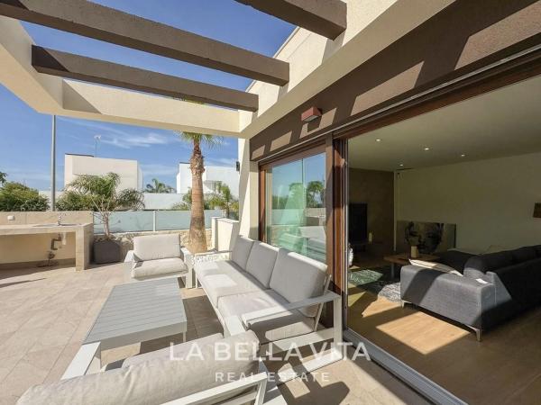 Casa independiente en avenida del Recorral, 25