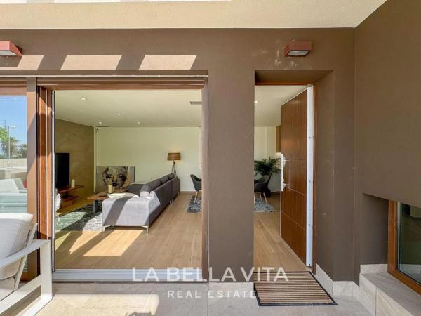 Casa independiente en avenida del Recorral, 25