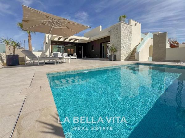 Casa independiente en avenida del Recorral, 25