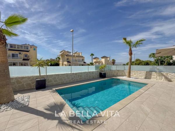 Casa independiente en avenida del Recorral, 25