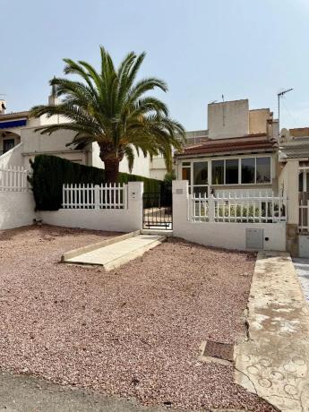 Chalet adosado en calle Costa Cantabria