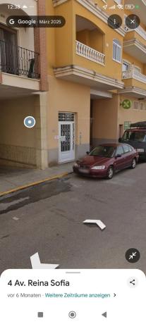 Piso en avenida Reina Sofia, 4