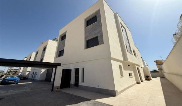 Chalet en Urbanizaciones