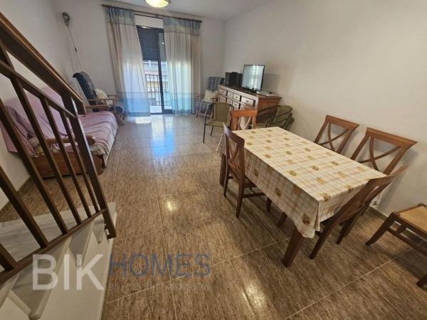 Chalet adosado en calle Sant Emigdi