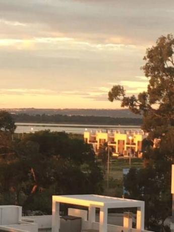 Ático en Urbanizaciones