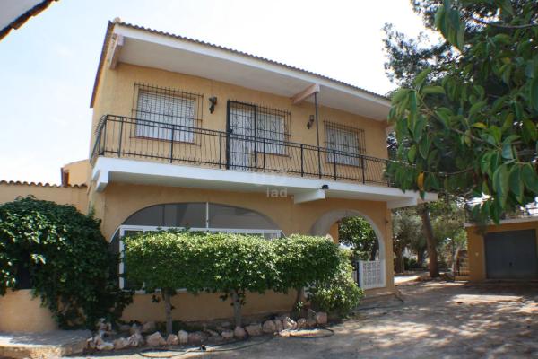 Chalet en Los Montesinos