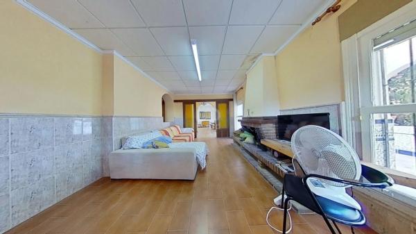 Chalet en Los Montesinos