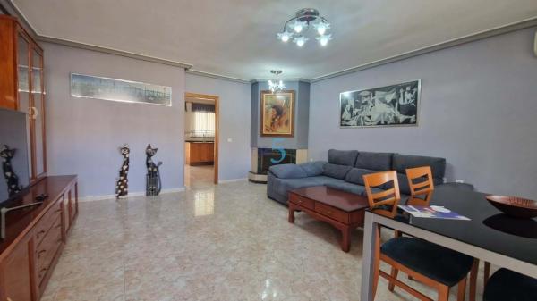 Chalet en Los Montesinos