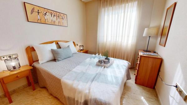 Piso en calle Diego Montesinos