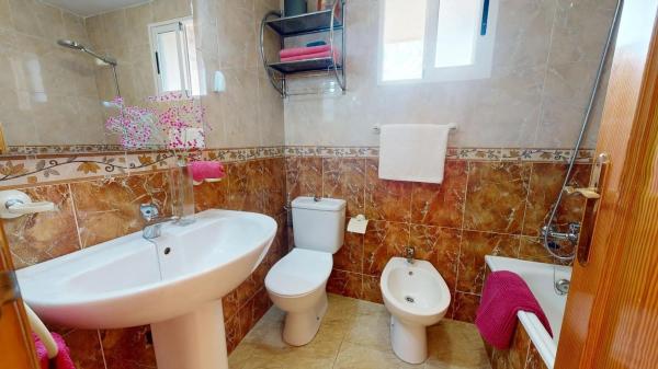 Piso en calle Diego Montesinos