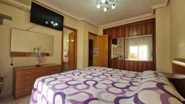 Chalet en Los Montesinos