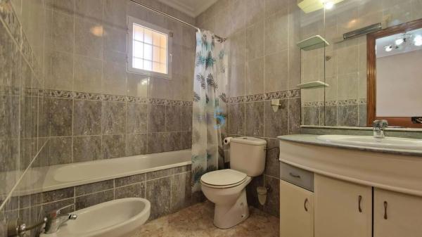 Chalet en Los Montesinos