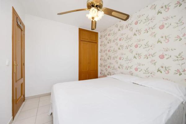 Piso en calle Emilia Pardo Bazan, 12