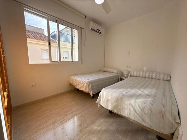 Casa de pueblo en calle Francisco Quevedo