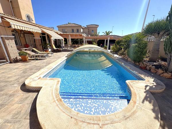 Casa independiente en calle Lope de Vega, 44 a