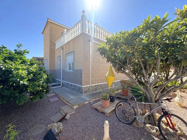 Casa independiente en calle Lope de Vega, 44 a