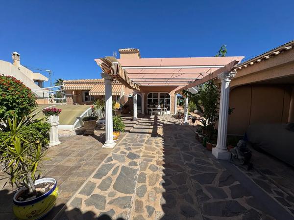 Casa independiente en calle Lope de Vega, 44 a