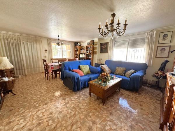 Casa independiente en calle Lope de Vega, 44 a