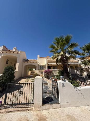 Chalet en calle Anfora, 37