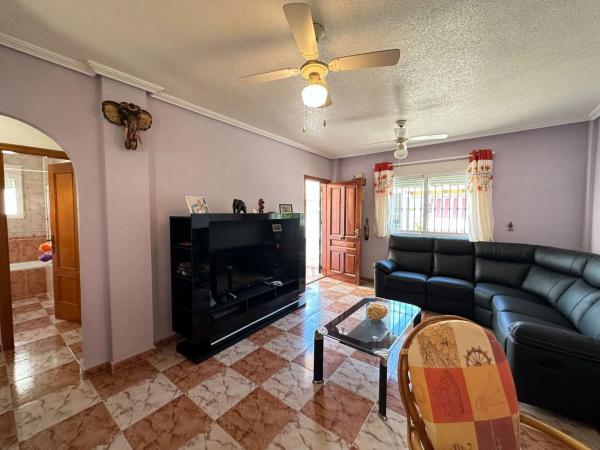 Chalet adosado en calle Estaca