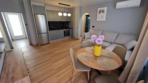 Chalet adosado en calle Pico Lobo, 4 a