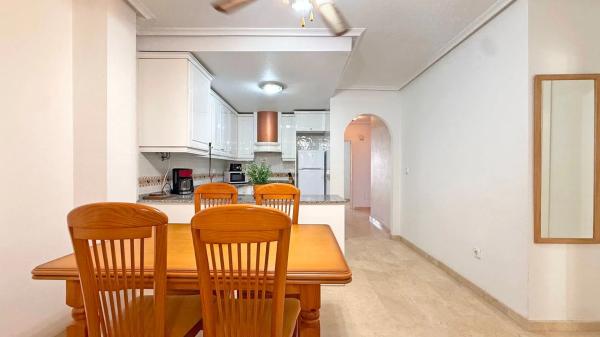 Piso en calle Tomás Bretón, 16