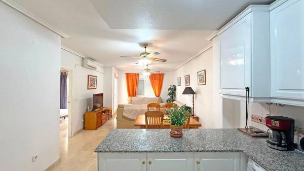 Piso en calle Tomás Bretón, 16