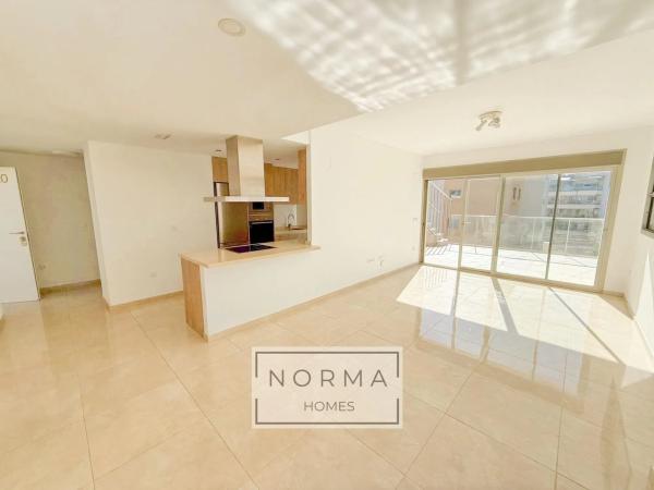 Dúplex en Barrio Villamartín-Las Filipinas