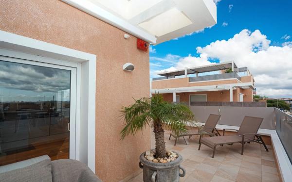 Ático en CL Iris, 33