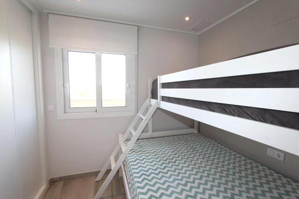 Ático en CL Iris, 33