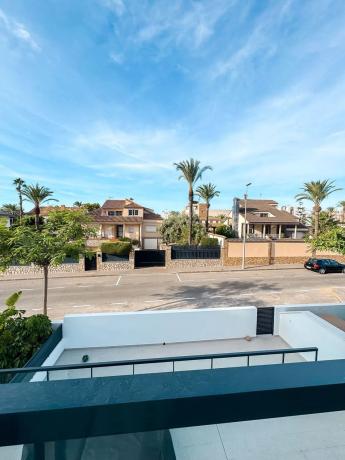 Piso en calle Titanic, 2