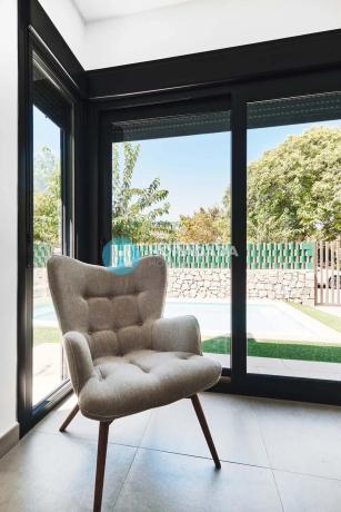 Chalet adosado en calle Flor de Pascua