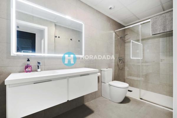 Chalet adosado en calle Flor de Pascua